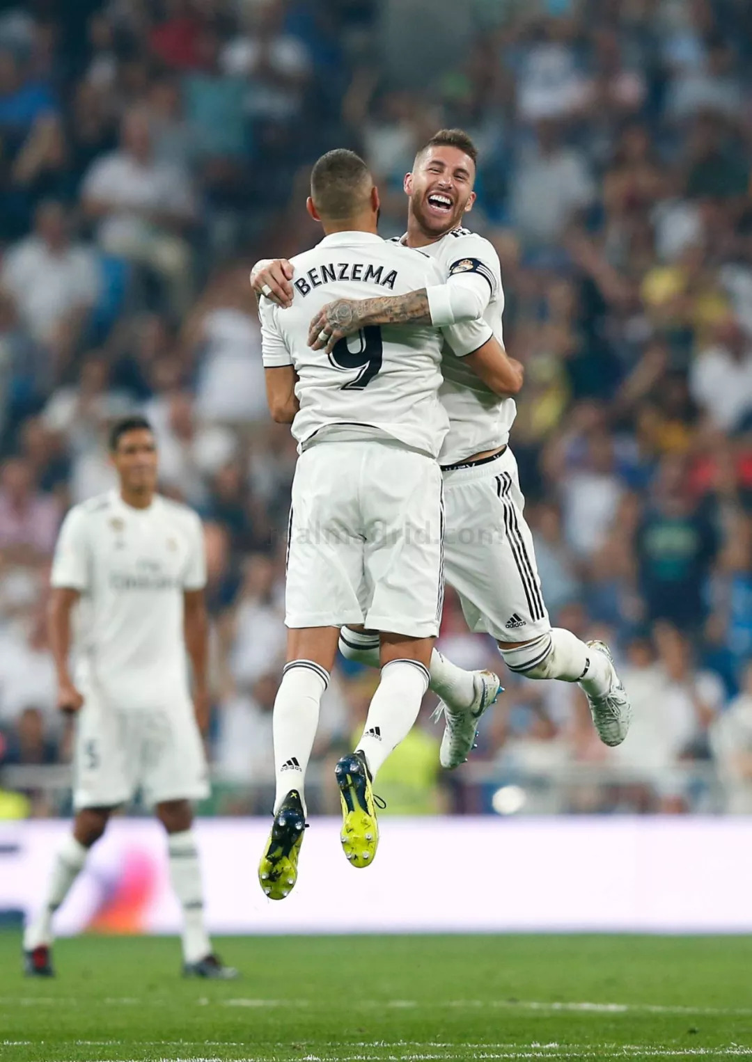 让攻势足球 让攻势足球