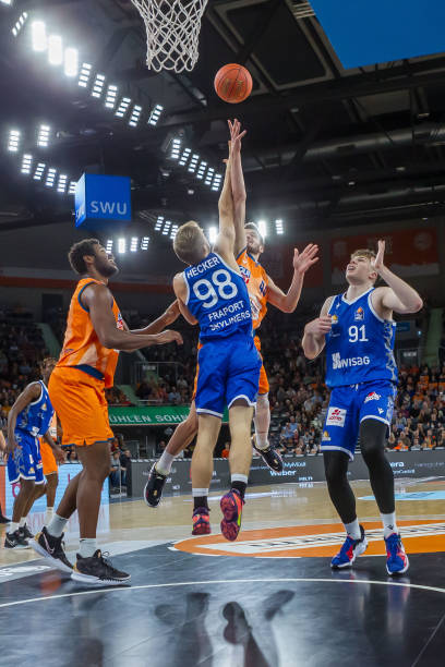 密集防守 密集防守