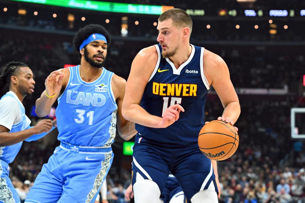 而詹姆斯更 而詹姆斯更